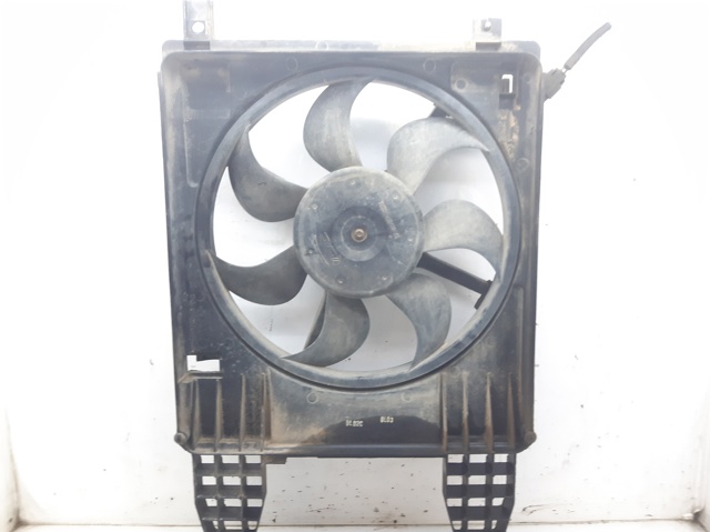 Difusor de radiador, ventilador de refrigeración, condensador del aire acondicionado, completo con motor y rodete 94567002 General Motors