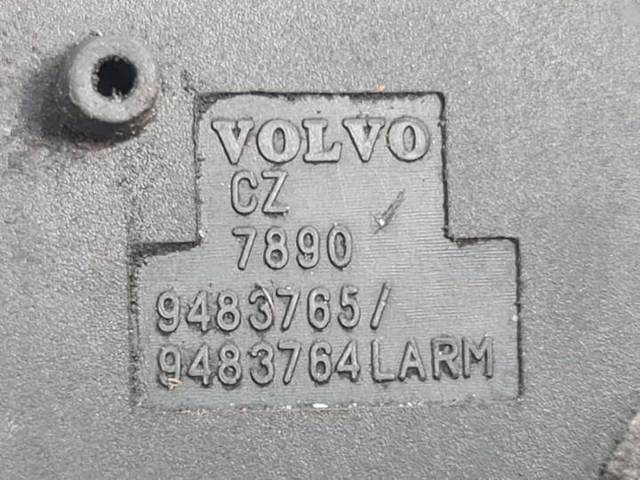 VOLVO 9483765 Cerradura del capó derecha  en stock Terrassa