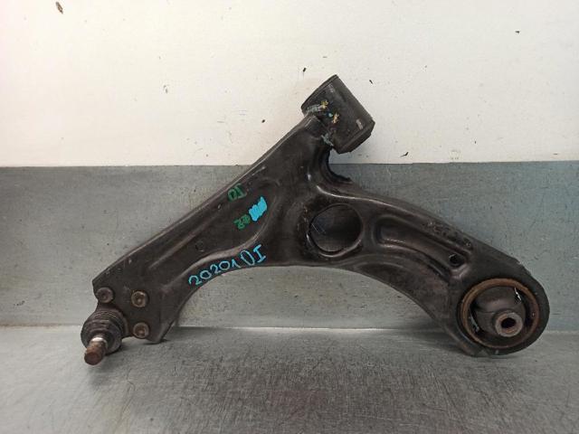GM 95017035 Brazo inferior izquierdo de la suspensión delantera  comprar en Albacete