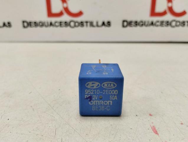 952102E000 Relé del ventilador  disponible Utrera