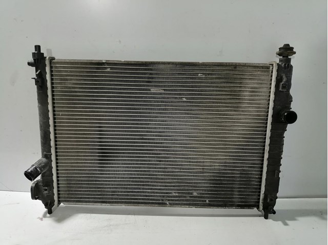 Radiador refrigeración del motor 95227751 General Motors