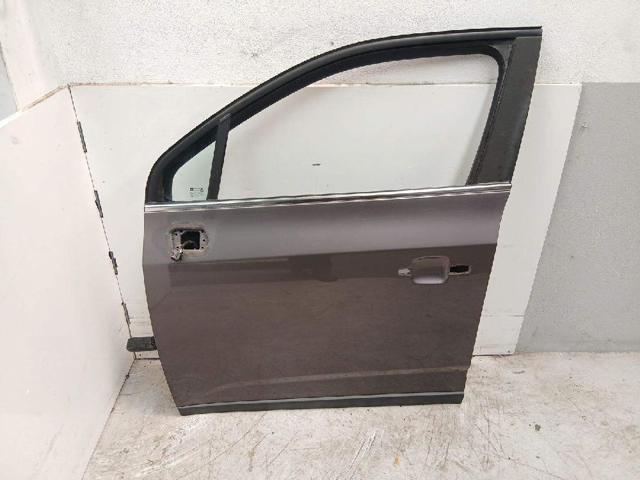 Puerta del conductor Chevrolet Orlando  (J309)