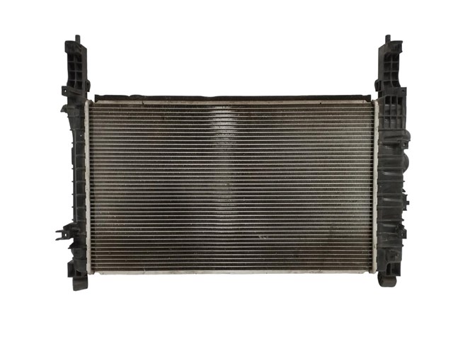 Radiador refrigeración del motor 95298554 Opel
