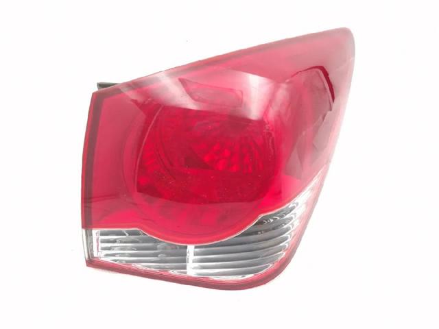 95393942 GM Piloto trasero exterior derecho  en stock Gandía