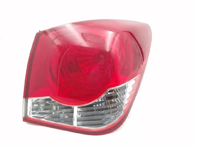 95393942 GM Piloto trasero exterior derecho  en stock Huelva