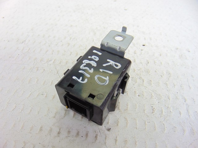 HYUNDAI 95420D4000  en stock Valencia
