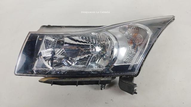 Faro delantero derecho 95479489 GM
