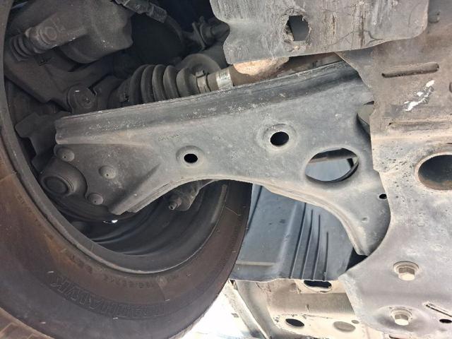 Brazo inferior derecho de la suspensión delantera 95514536 OPEL