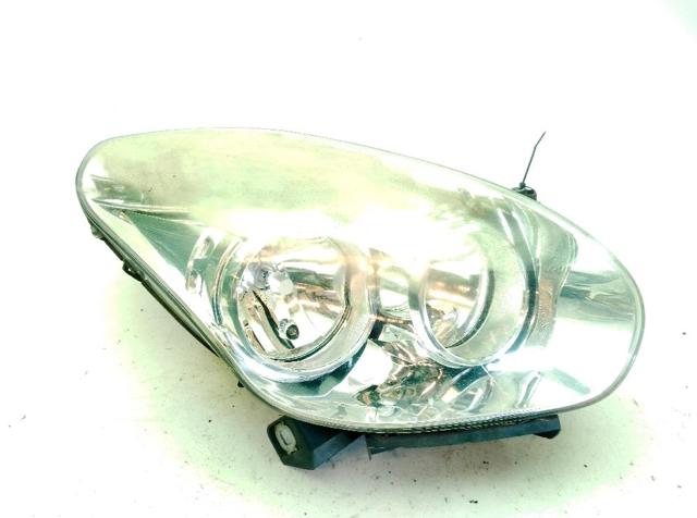 Soporte de montaje de faros delantero izquierdo 95526867 OPEL