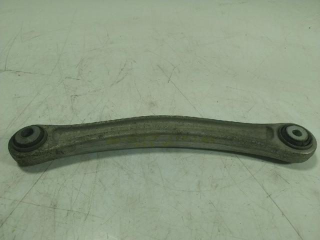 95533104900 PORSCHE Brazo superior izquierdo de la suspensión trasera  en stock Gandía
