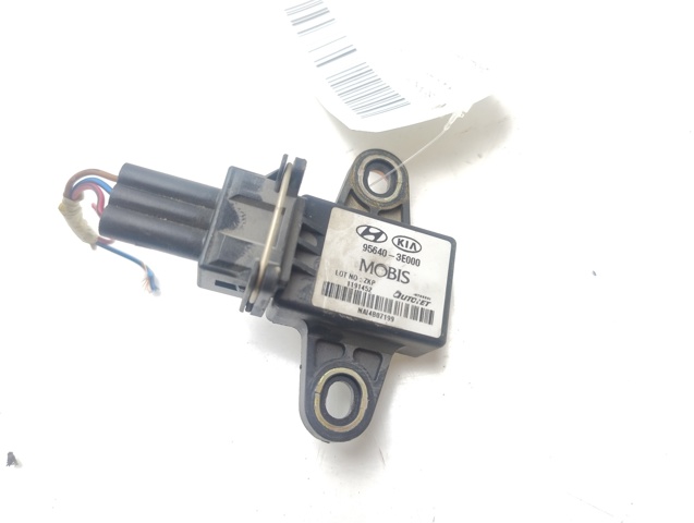 956403E000 HYUNDAI  disponible Ourense