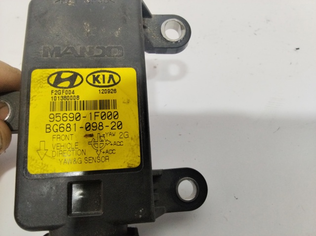 956901F000 Hyundai/Kia