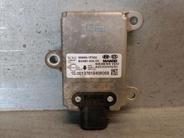 956901F300 Hyundai/Kia