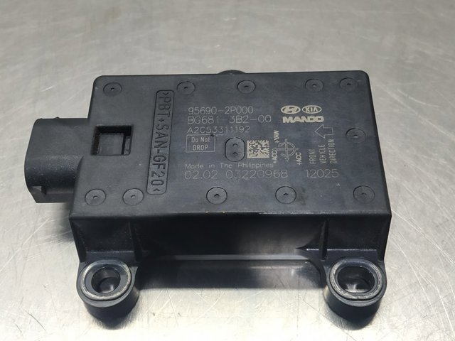 HYUNDAI 956902P000 Sensor de aceleración lateral (ESP) comprar Barcelona