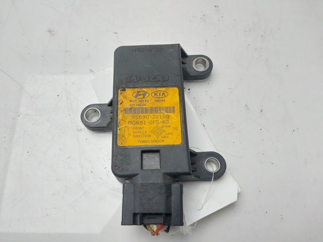 HYUNDAI 956903V100 Sensor de aceleración lateral (ESP)  disponible España