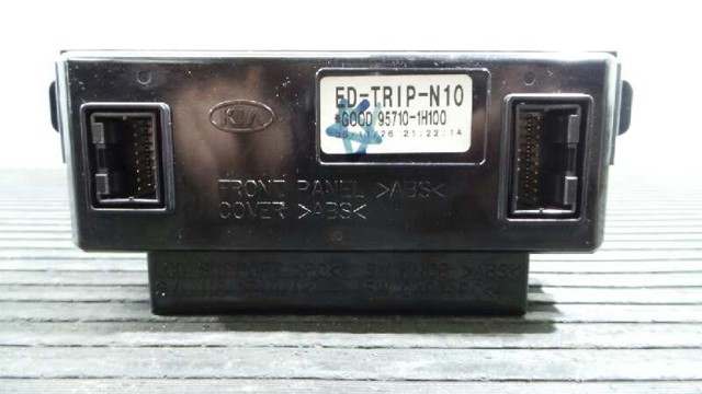 HYUNDAI 957101H100 Pantalla  en stock Terrassa