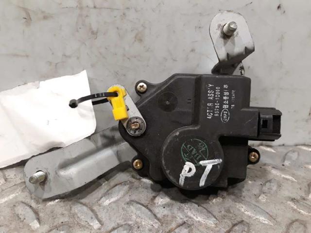 957501C000 Motor de apertura/cierre del cierre del maletero (puerta trasera 3/5)  comprar en Zaragoza