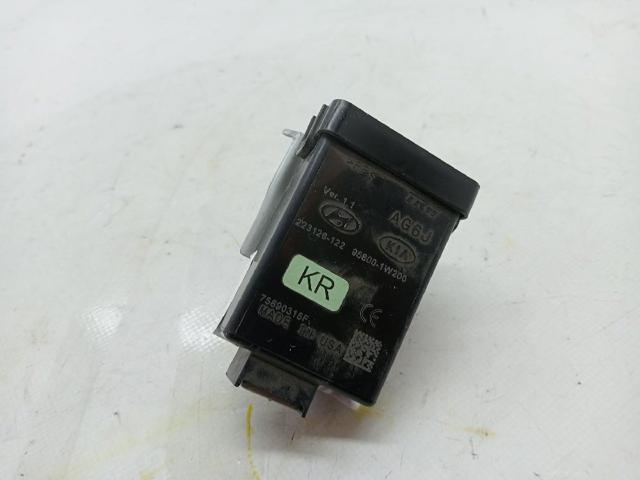 958001W200 Hyundai/Kia