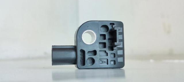 959202S000 Sensor de airbag delantero  comprar en Reus