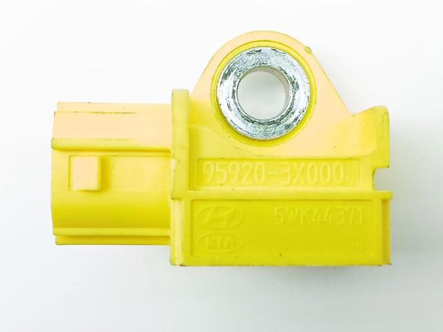 959203X000 Hyundai/Kia