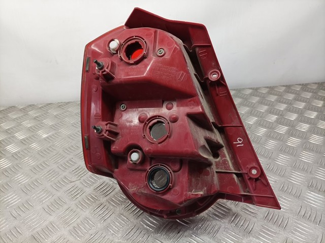 95952067 Piloto trasero derecho  en stock Sabadell