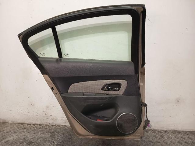 GM 95987763 Puerta trasera izquierda  en stock Valencia