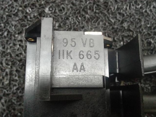 95VB11K665AA Conmutador derecho de la columna de dirección  en stock Castellón