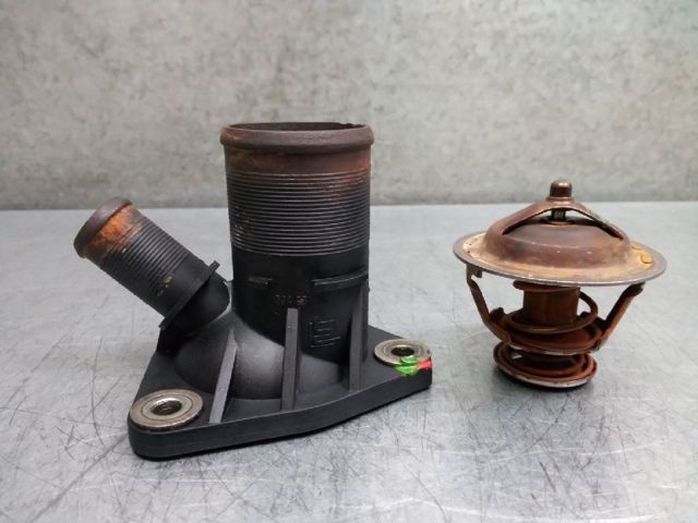 Tapa de termostato 9609493180 PEUGEOT