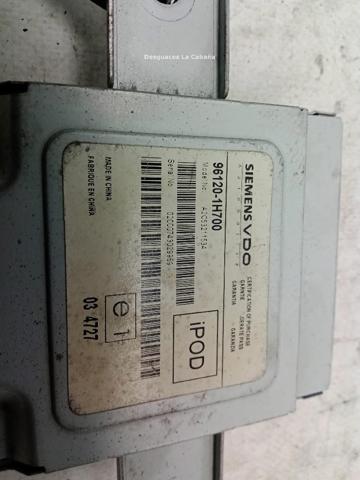 961201H700 HYUNDAI Concentrador USB  disponible Alicante