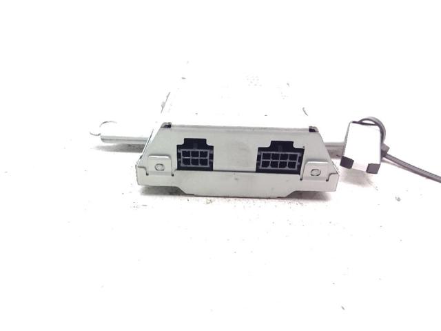 HYUNDAI 961201H700 Concentrador USB comprar Barcelona