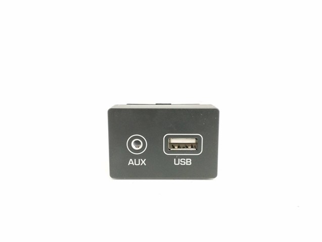 Concentrador USB 96120J9500 Hyundai/Kia