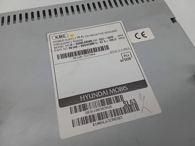 961603U230WK Radio  en stock Granada
