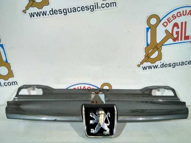 Rejilla delantera Peugeot 406  desde 36,30 €