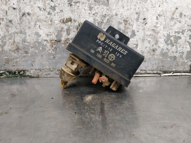 Relé de bujía de precalentamiento Citroen Saxo S0, S1