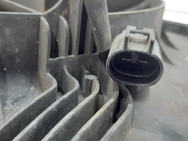96183756 Difusor del radiador de refrigeración con motor y hélice  comprar en Reus