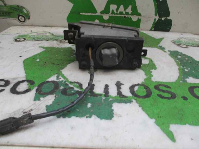 Faro antiniebla izquierdo 96186479 General Motors