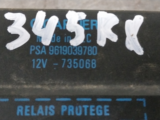 9619039780 PEUGEOT Relé de los calentadores  en stock Gandía