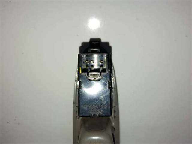 96190777 Botón de encendido del motor del elevalunas trasero  disponible Málaga