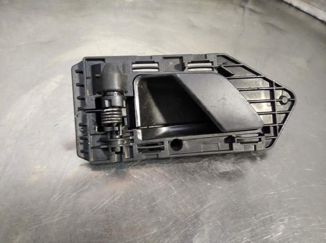 PEUGEOT 9621422877 Manija interior de puerta delantera derecha  en stock Terrassa