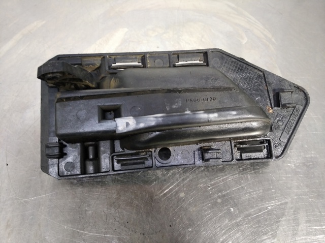 PEUGEOT 9621422977 Manija interior de puerta delantera izquierda  en stock Valencia