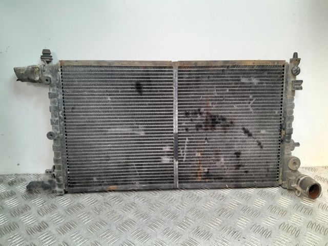 9622908580 Radiador de refrigeración del motor  disponible Burgos