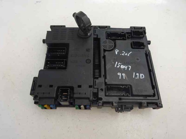 PEUGEOT 9626460880 Caja de fusibles  disponible Valladolid