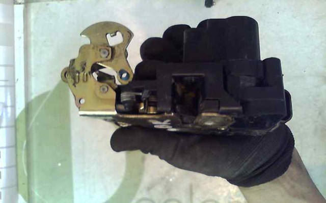 96272642 GM Cerradura de puerta delantera derecha  comprar en Jaén