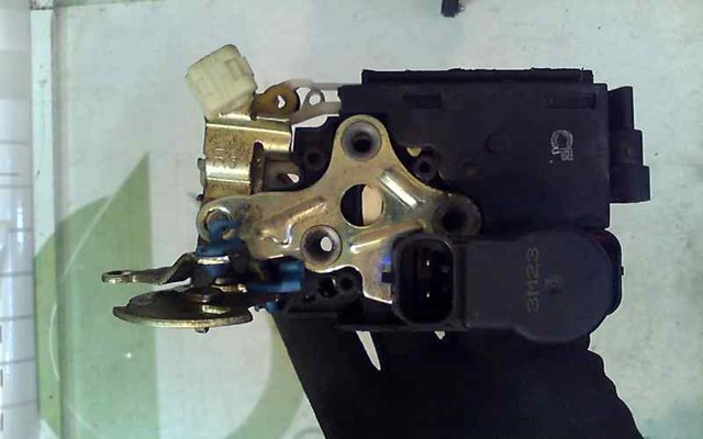 96272642 GM Cerradura de puerta delantera derecha  en stock Gandía