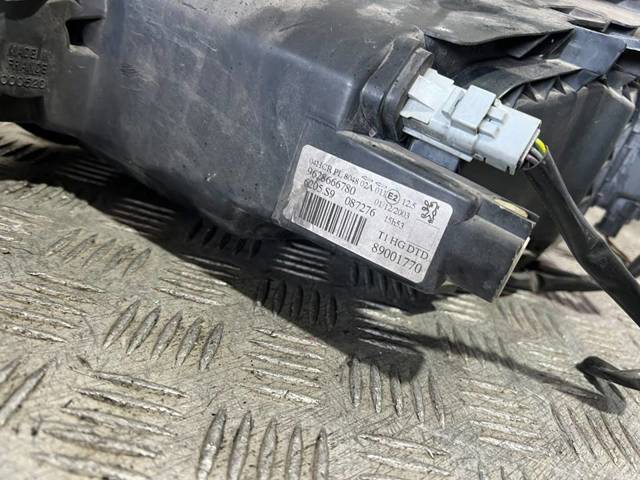 PEUGEOT 9628666780 Faro derecho  disponible Valladolid