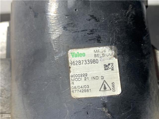 PEUGEOT 9628733980 Faro antiniebla derecho comprar Tarragona