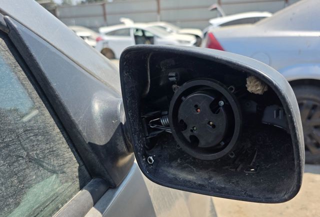 963011787R RENAULT Espejo retrovisor derecho  comprar en Jaén