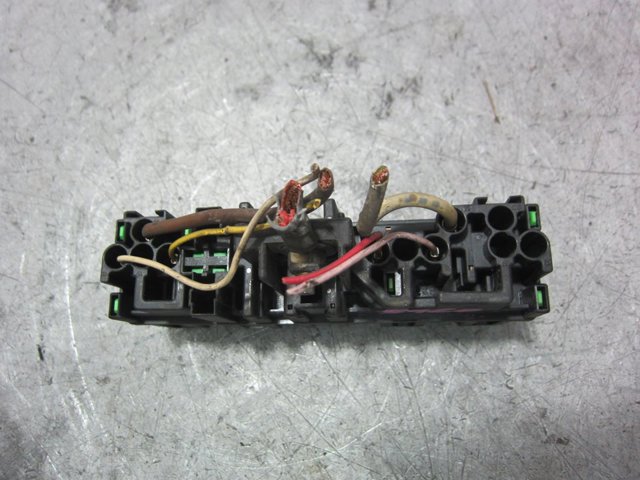 9632229480 PEUGEOT Caja de fusibles  en stock Córdoba
