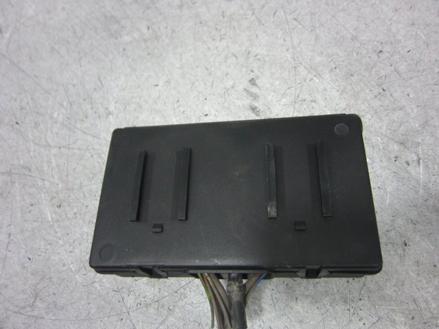 PEUGEOT 9632229480 Caja de fusibles  en stock Valencia