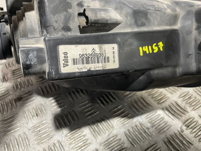 PEUGEOT 9632689380 Faro izquierdo  en stock Terrassa